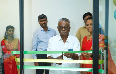 5D8A9154 Ribbon cutting ceremony marking the opening of Longshore Labs Chennai Development Center