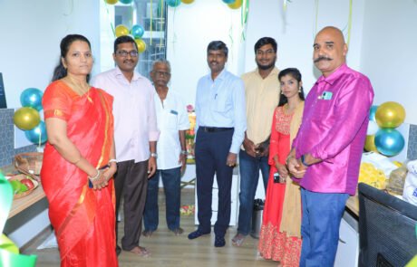 5D8A9169 Longshore Labs team and guests at Chennai Development Center inauguration.