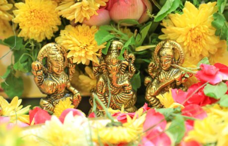 5D8A9182 Ganesh idols and floral decorations at Longshore Labs Chennai inauguration